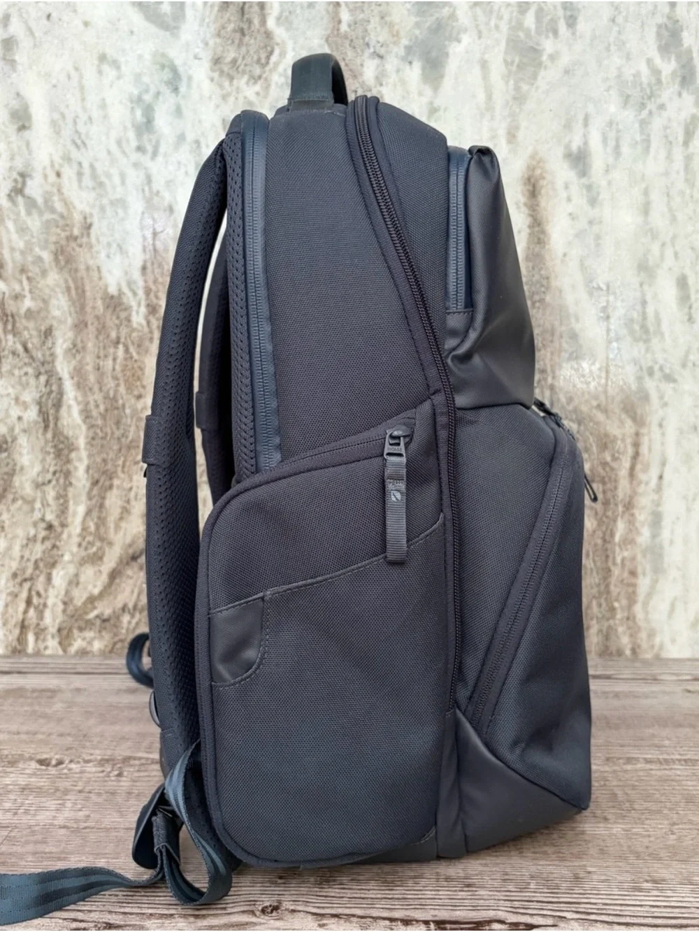 Incase Navy A.R.C Commuter 26L Backpack